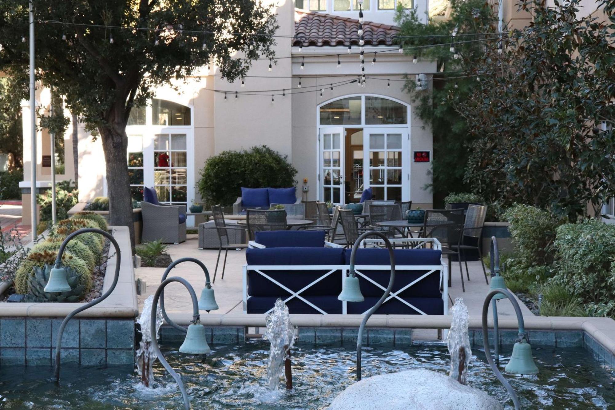 Hilton Garden Inn Calabasas Exterior foto